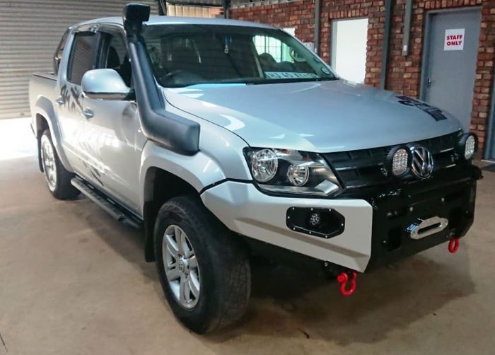 front-replacement-bumper-amarok-color-matched-with-nudge
